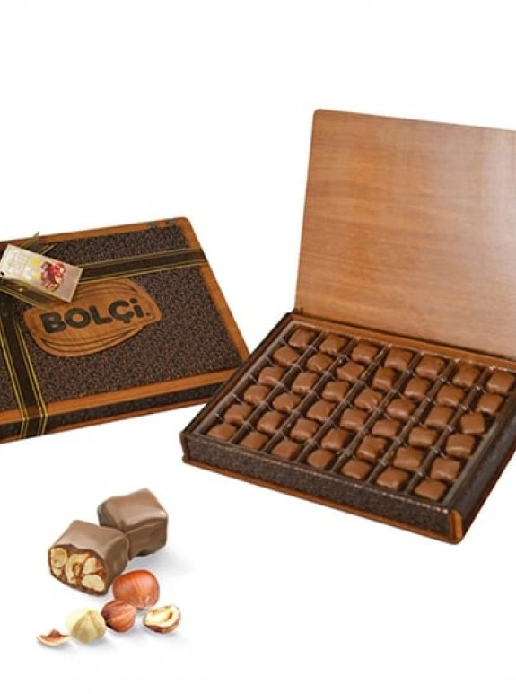 Sütlü Fındıklı Bolu Çikolatası Ahşap Kutu 335G